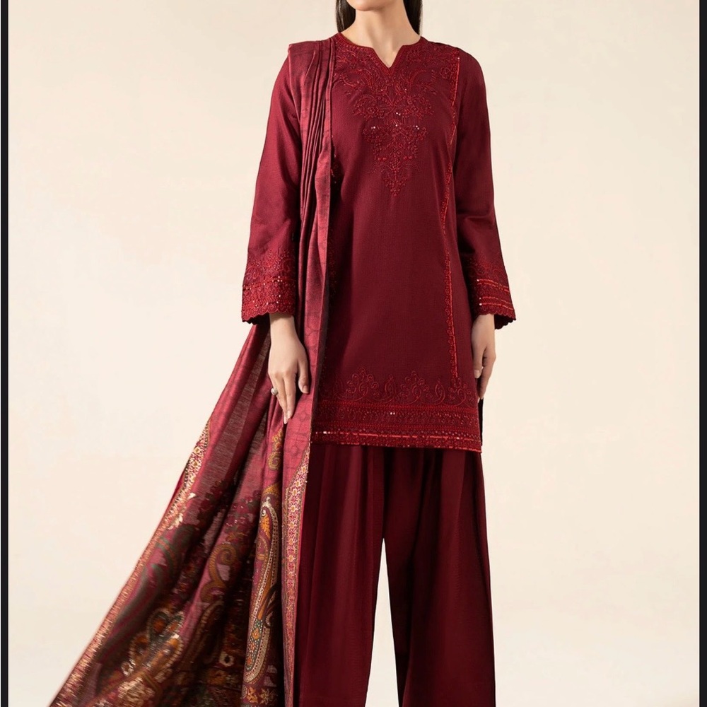 Pakistani designer Elegant Maroon Long Sleeve Dress